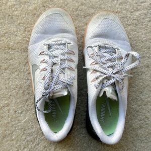 Nike Women’s Metcon 4 Shoes